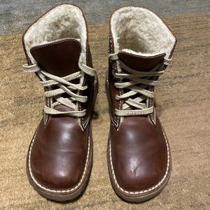 Duckfeet lace up boot